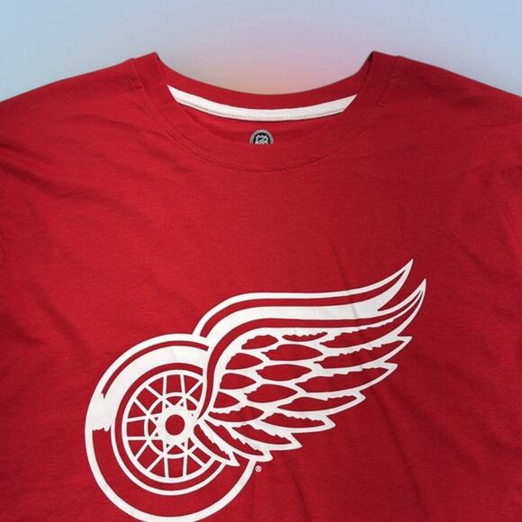 DETROIT RED WINGS Men’s XL Red T-Shirt Jersey NHL - Picture 3 of 4